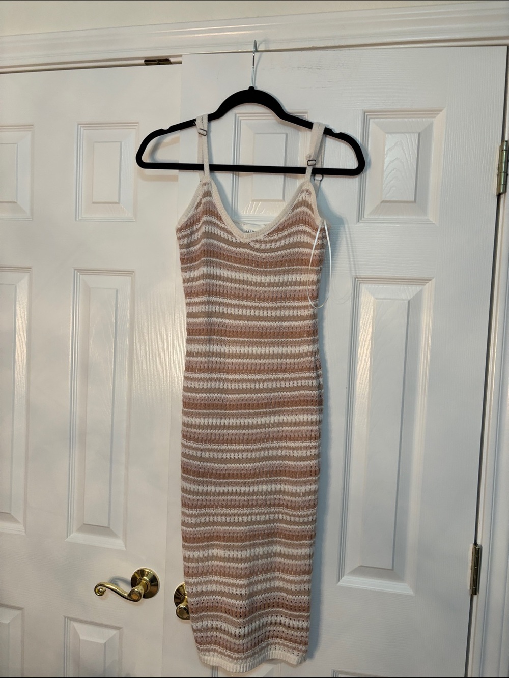 Olive & Oak Striped Knit Sleeveless Midi Dress in Cream and Tan